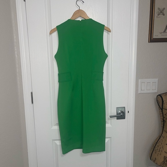 Halston Women's Kelly Parakeet Green Gold Hardware Toggle Belt Dress Crew - Picture 9 of 9
